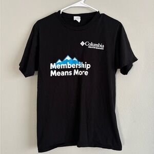 Columbia Black Short Sleeve Tee with Graphic Design